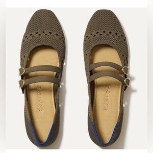 Rothy's Double Buckle Mary Jane in Safari Crochet. NWT. Size 9